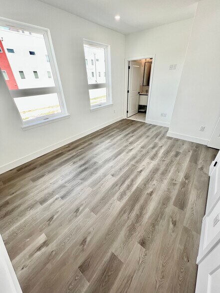 Building Photo - 1843 Hartranft St