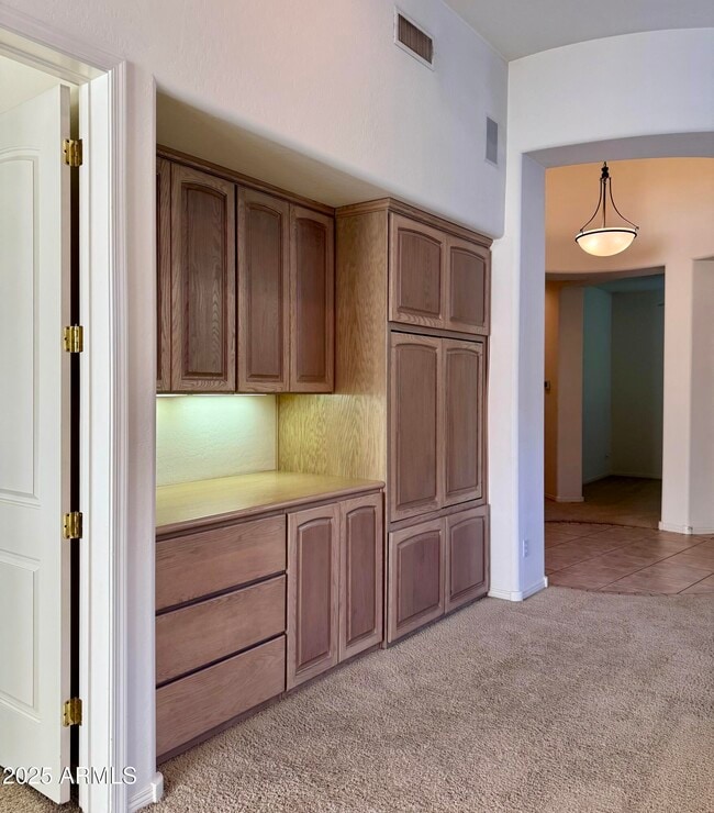 Building Photo - 7307 E Vaquero Dr