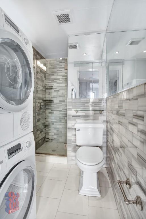 Building Photo - 47 E 1st St