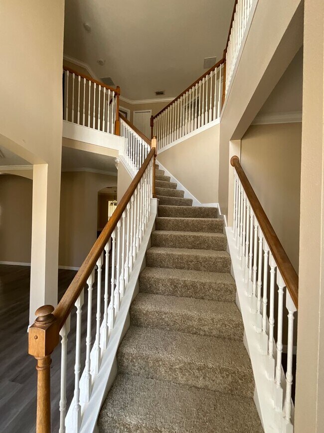 Building Photo - Beautiful Corner Lot