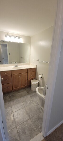 Building Photo - 2606 Indian Dr