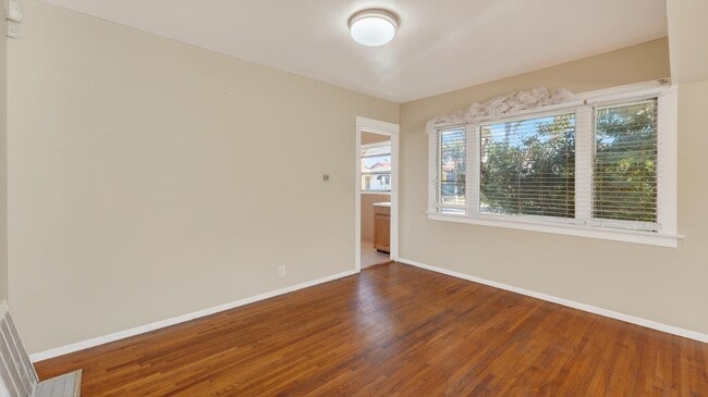 Building Photo - Wonderful Two Bedroom Home for Rent Long Beach