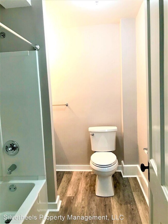 Building Photo - 3 br, 2 bath House - 525 6th Street