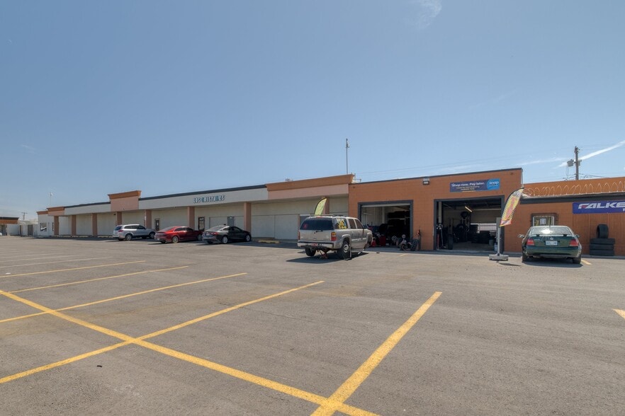 Building Photo - 3500 Newcastle Rd