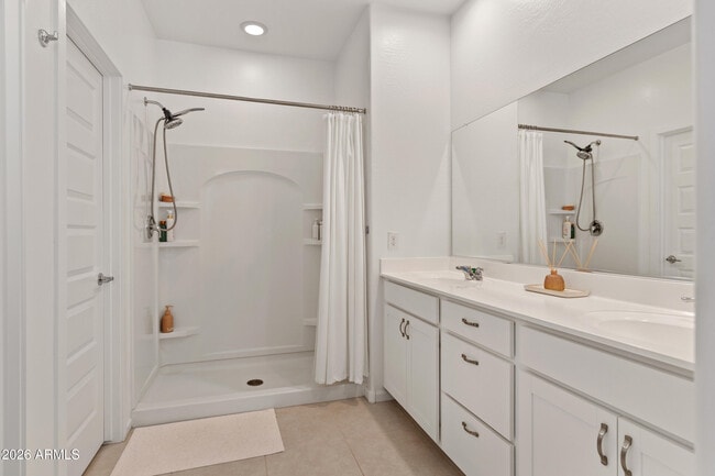 Building Photo - 3065 E Riding Boot Wy