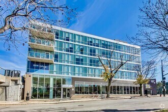 Building Photo - 1743 N Leavitt St