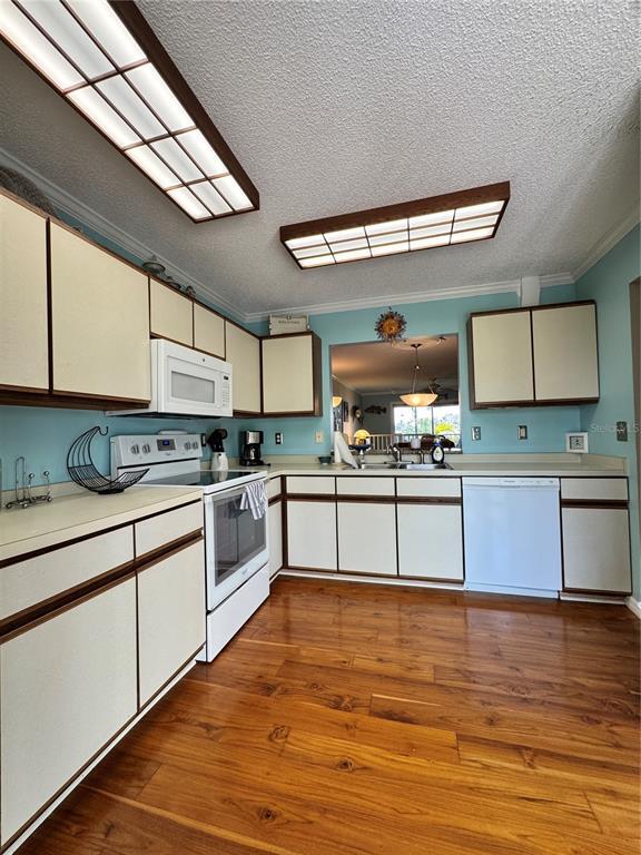 Building Photo - 10443 Waterbird Way