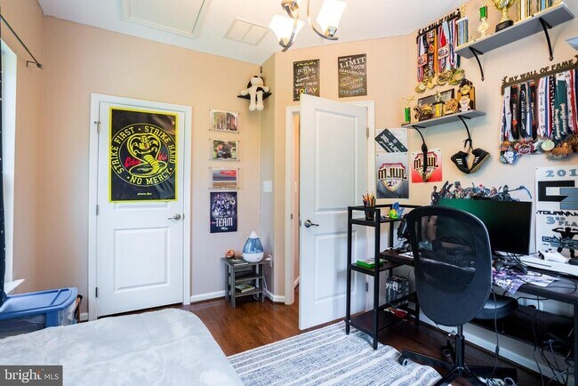 Building Photo - 7855 Port Capital Dr