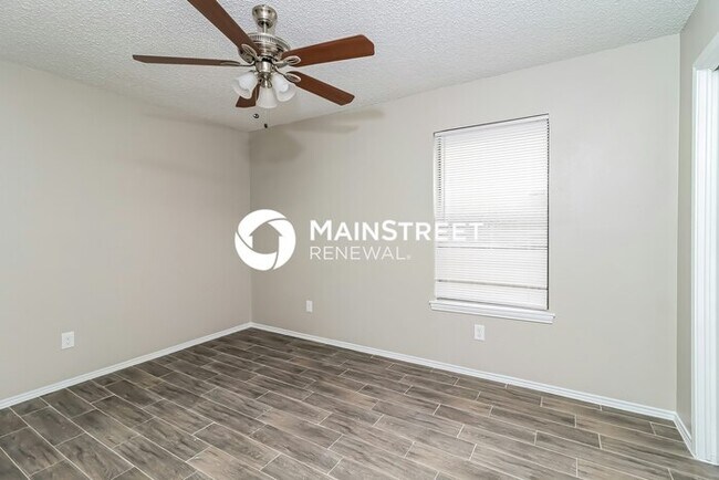 Building Photo - 3 Bedroom Pet-Friendly Home in Mansfield, TX with Main Street Renewal