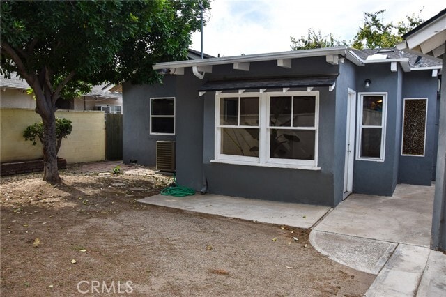 Building Photo - 421 N Park Ln