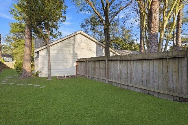 Building Photo - 506 Willow Wisp Cir