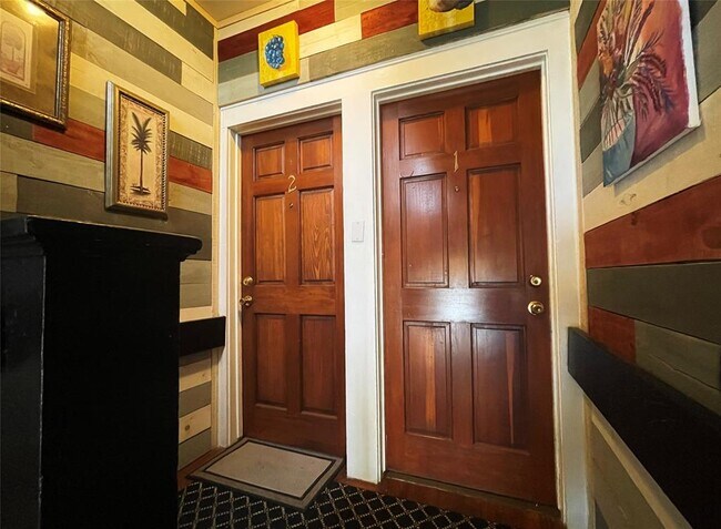 Building Photo - 711 Fargo St