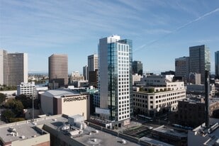 Building Photo - Forma