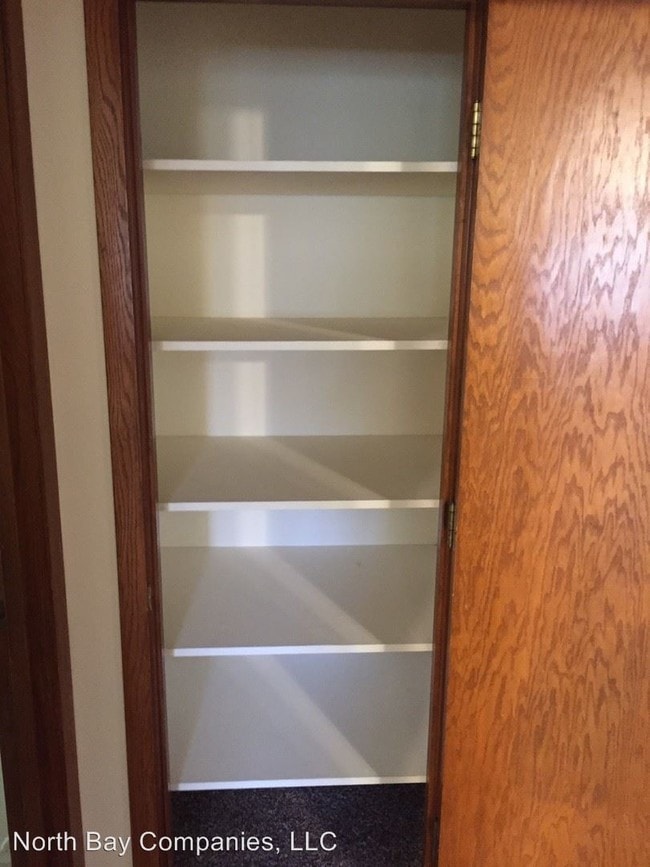 Building Photo - 11644-11670 Dakotah St NW