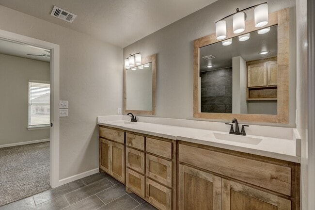 Building Photo - New Duplex For Lease in Noble on large lot. $500.00 off 1st month's rent with a 2 year lease!