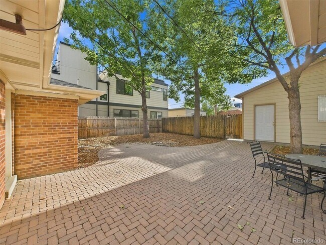 Building Photo - 1317 Zenobia St