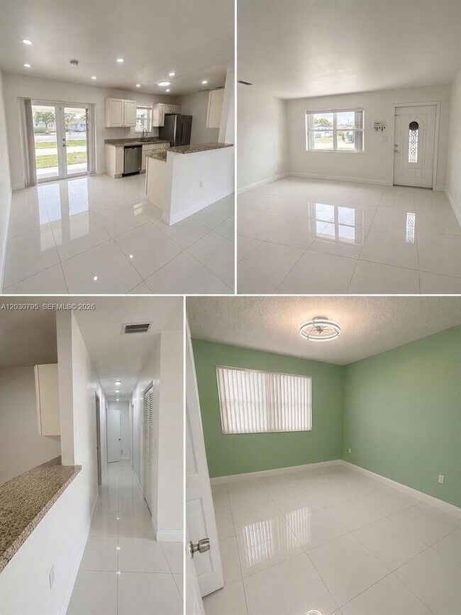 Building Photo - 28501 SW 147th Ct