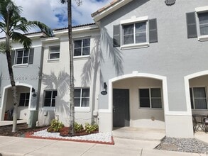 Building Photo - 1525 SE 31st Ct
