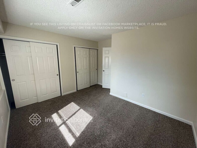 Building Photo - 21906 Saddlebrook Ct