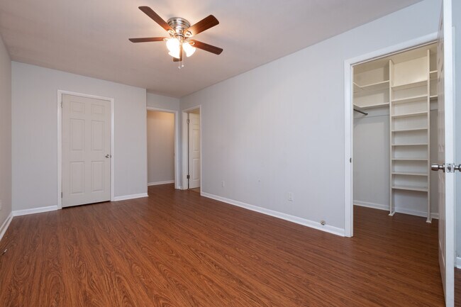 Building Photo - 7403 L St