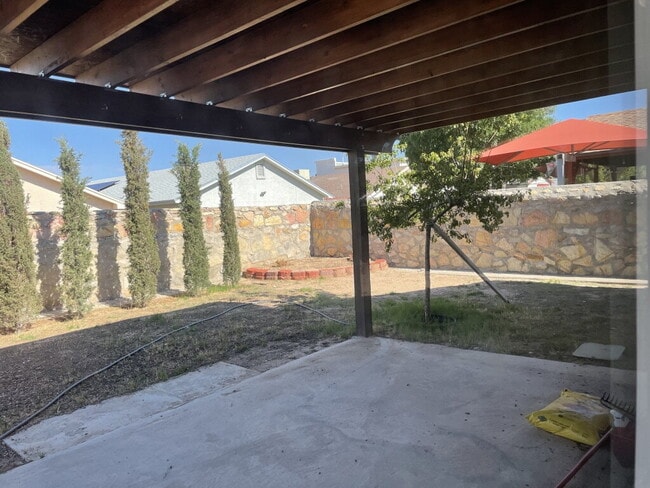 Building Photo - 3057 Manny Aguilera Dr