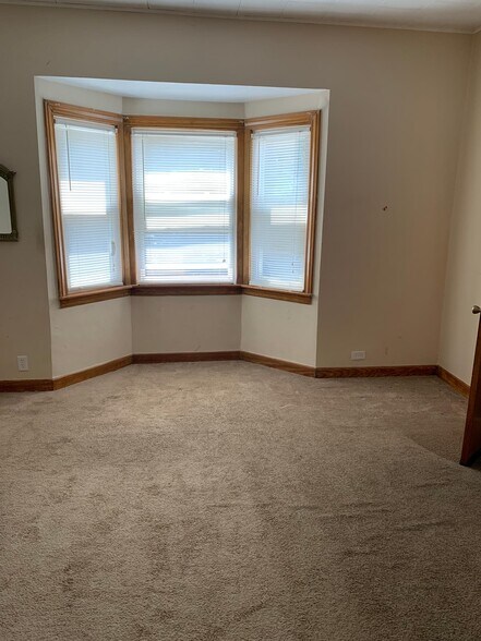 Living Room - 3278 W Wabansia Ave