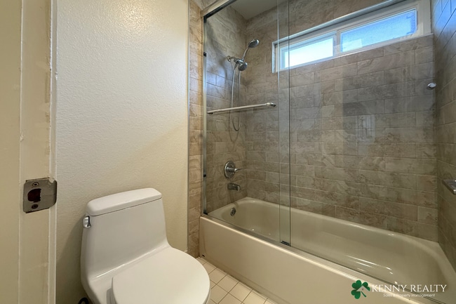 Building Photo - Spacious 4 Bedroom Home with Large Backyard in San Bruno