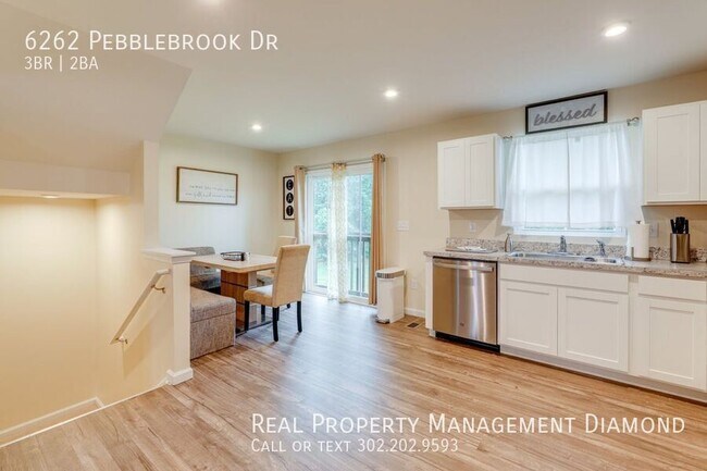 Building Photo - 6262 Pebblebrook Dr