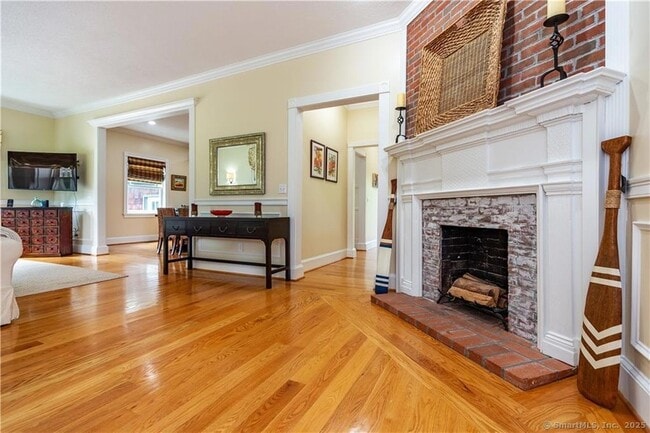 Building Photo - 7 Gibson Ave