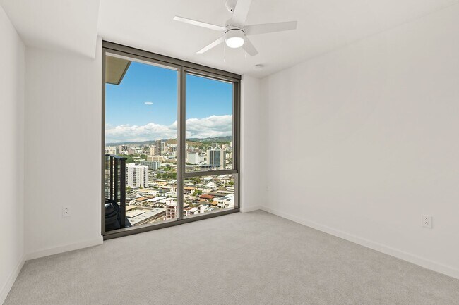 Building Photo - Sky Ala Moana West #2204 — 1BR/1BA/1PK — $...