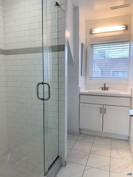 Building Photo - 40 Montoya Dr