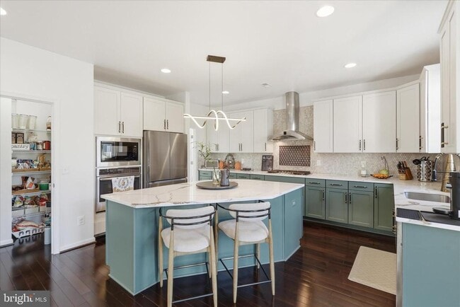 Building Photo - 42522 Stratford Landing Dr