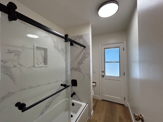 Building Photo - Must See Spacious Alamo 4BR Home with Remo...