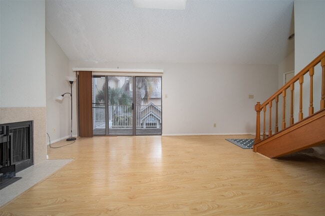 Building Photo - 2300 Old Spanish Trl