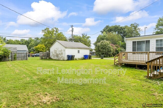 Building Photo - 541 Sheridan Dr