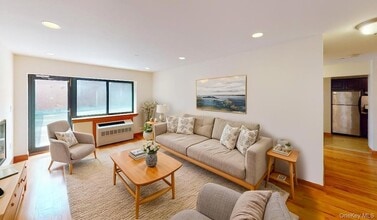 Building Photo - 84-14 143rd St