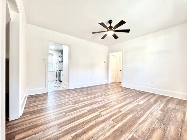 Building Photo - The Gladiola – Newly Renovated Luxury Livi...