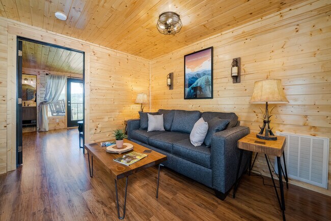 Building Photo - 4249 Dollys Dr