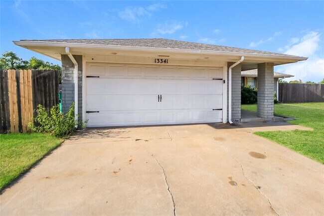 Building Photo - 13341 NW 84th St