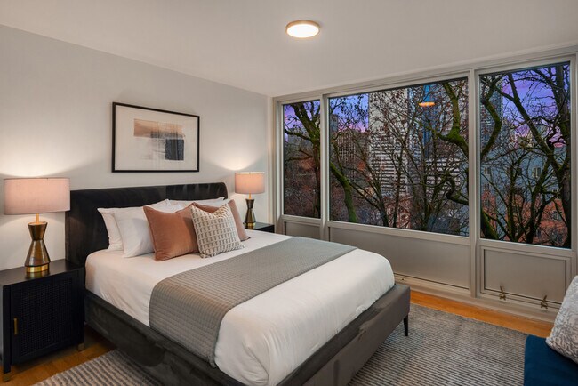 Building Photo - 1000 Union St