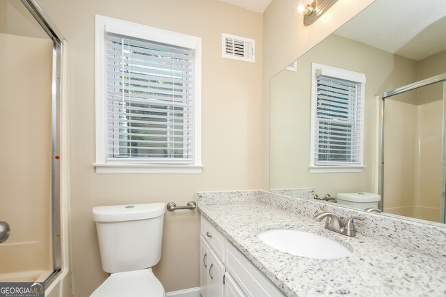 Building Photo - 4315 Housworth Dr
