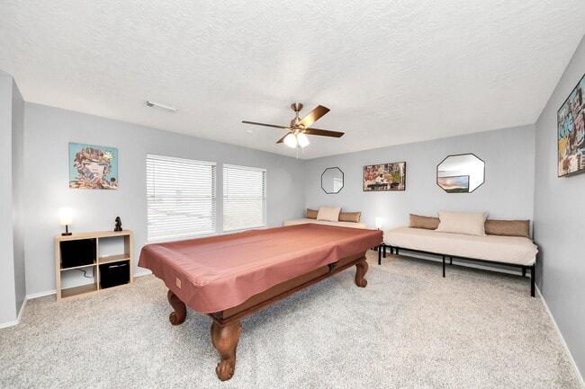 Building Photo - 12711 Laurel Bank Way