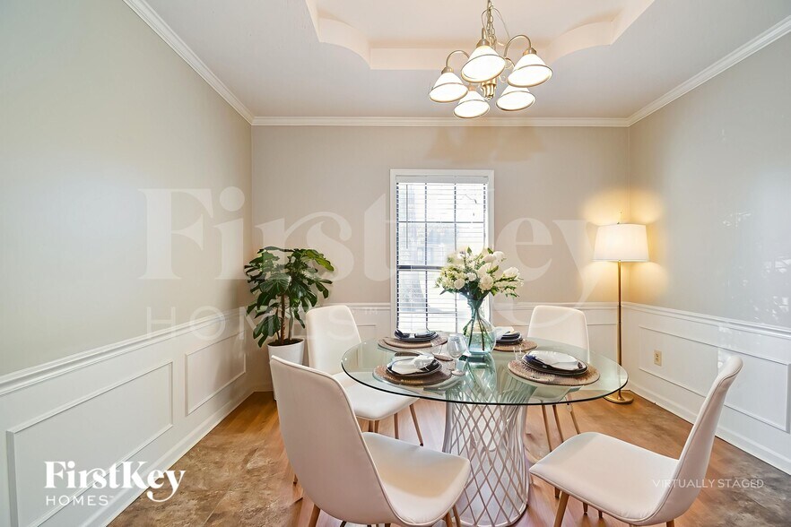 Building Photo - 7600 Lowrance Rd