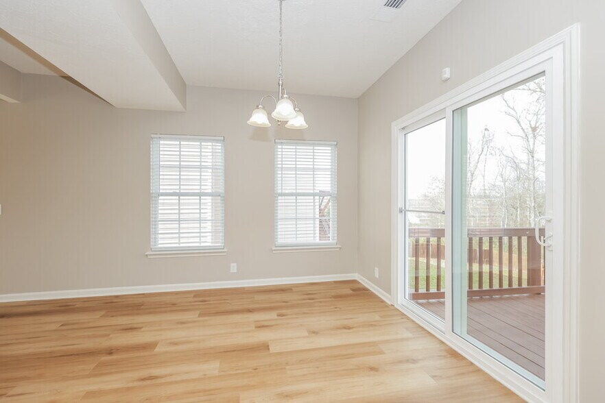 Building Photo - 7233 Legacy Dr