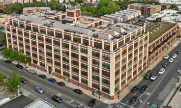 Building Photo - 3963 W Belmont Ave