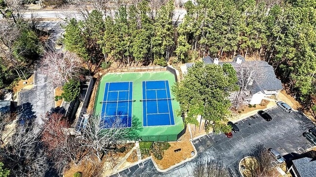 Building Photo - 1702 Country Park Dr