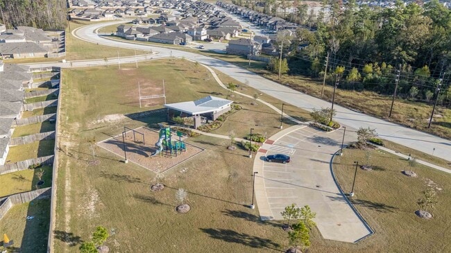 Building Photo - 24034 Sunview Vly Dr