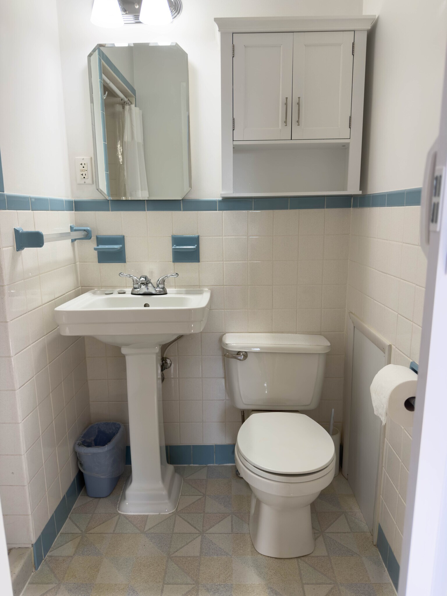 Building Photo - 837 Martin Ave