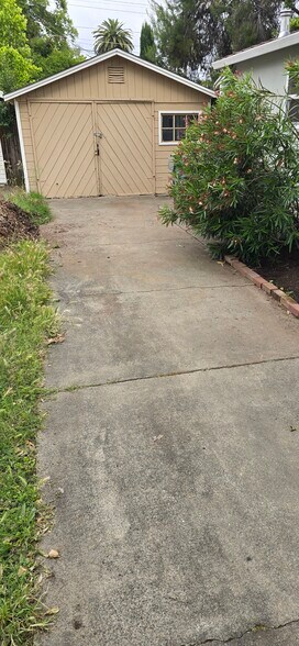 Building Photo - 4517 53rd St