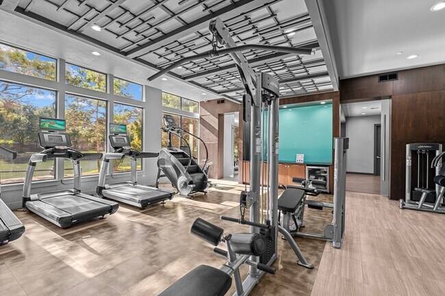 Building Photo - Big Vibes, Smart Price